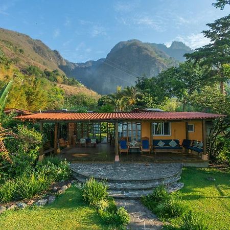 Lake Front Retreat At Los Elementos Santa Cruz La Laguna Exterior foto